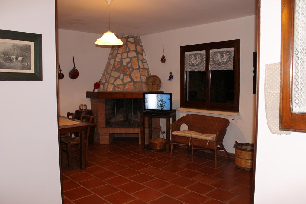 מונופולי Albachiara Bed & Breakfast חדר תמונה